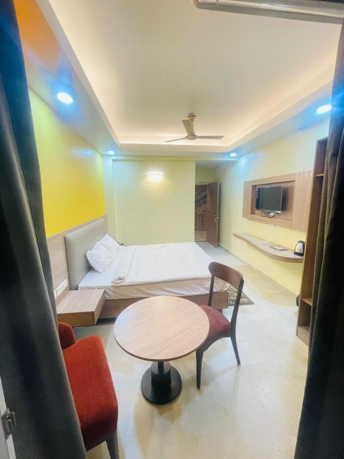 Royal Beach International Puri Exterior foto