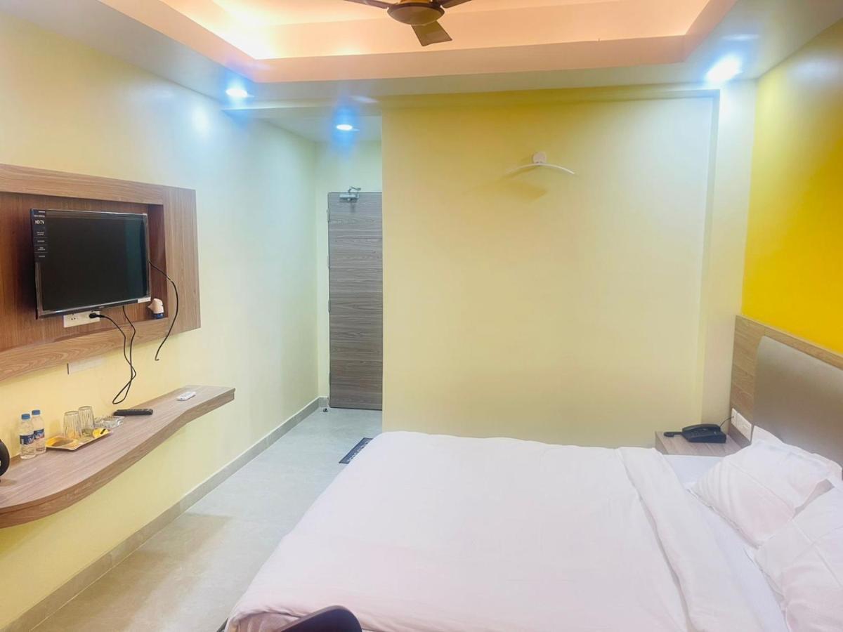 Royal Beach International Puri Exterior foto