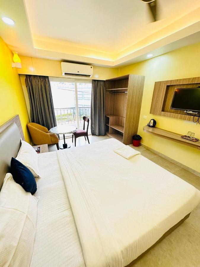 Royal Beach International Puri Exterior foto